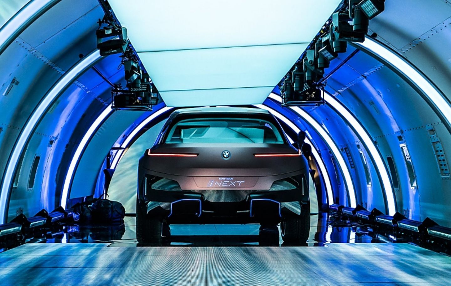 BMW iNext 2021 - rein elektrisch angetrieben