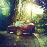 BMW iNext 2021 - das Heck mit herausgetrecktem Hinterteil