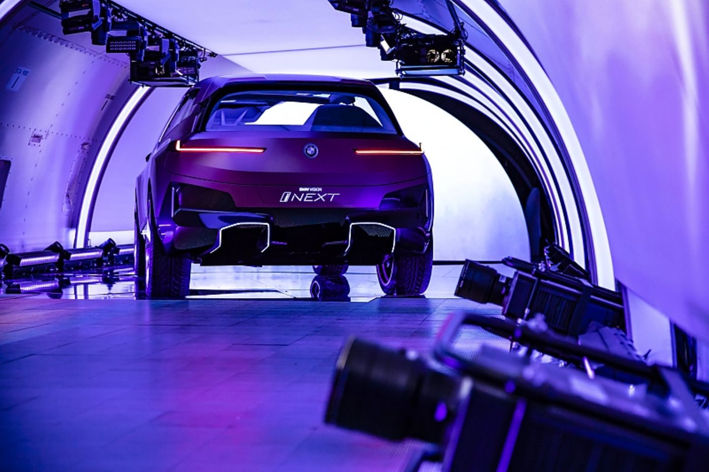 BMW iNext 2021