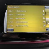 Das Navigationssystem hilft beim Aufspüren der Ladesäulen in der Umgebung