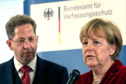 Kanzlerin Merkel glaubt, dass die Koalition wegen Maaßen nicht zerbrechen wird