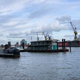 Der Himmel zeigt viele Details und Abstufungen, daran scheitern selbst einige Spitzen-Smartphones.