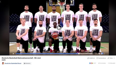 Die Deutschen Basketball-Nationalmannschaft versammelt sich unter dem Motto „#wirsindmehr“