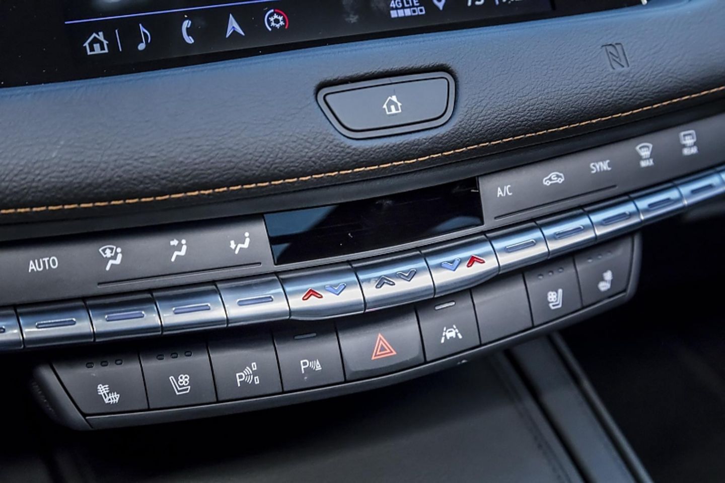 Könnte glatt als Klavier durchgehen: Die Bedienknöpfe im Cadillac XT4