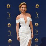 Auch Schauspielerin Scarlett Johansson entschied sich für eine weiße Robe. Allerdings erinnerte ihr Balmain-Kleid ein wenig an ein Frottee-Handtuch.