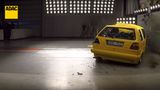 In dieser Ansicht sieht der Wagen nach dem Crash noch einigermaßen heil aus.