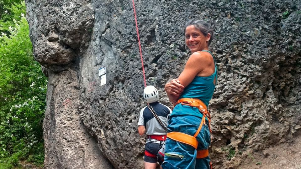 Reisetipp: Aufsteigen und abtauchen: Janine Ziermann gibt rund um Pottenstein Kletterkurse Aufsteigen und abtauchen: Janine Ziermann gibt rund um Pottenstein Kletterkurse