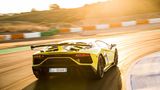 Lamborghini Aventador SVJ - unterwegs in der Abendsonne