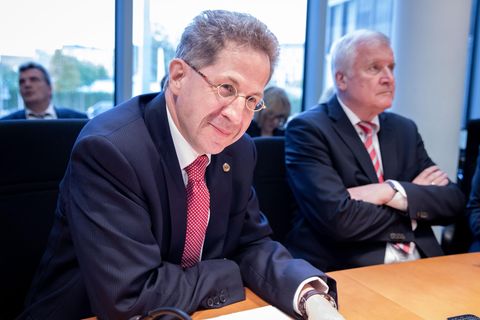 Hans-Georg Maaßen fällt weich: Nach seiner Absetzung als Chef des Verfassungsschutzes wird er Staatssekretär