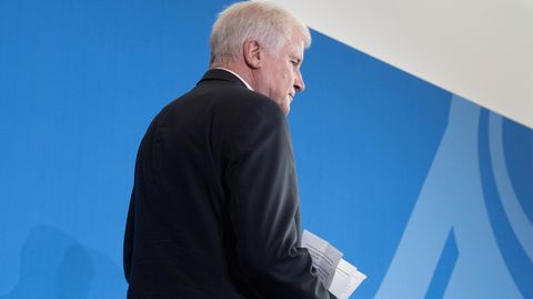 Seehofer nach Maaßen-PK