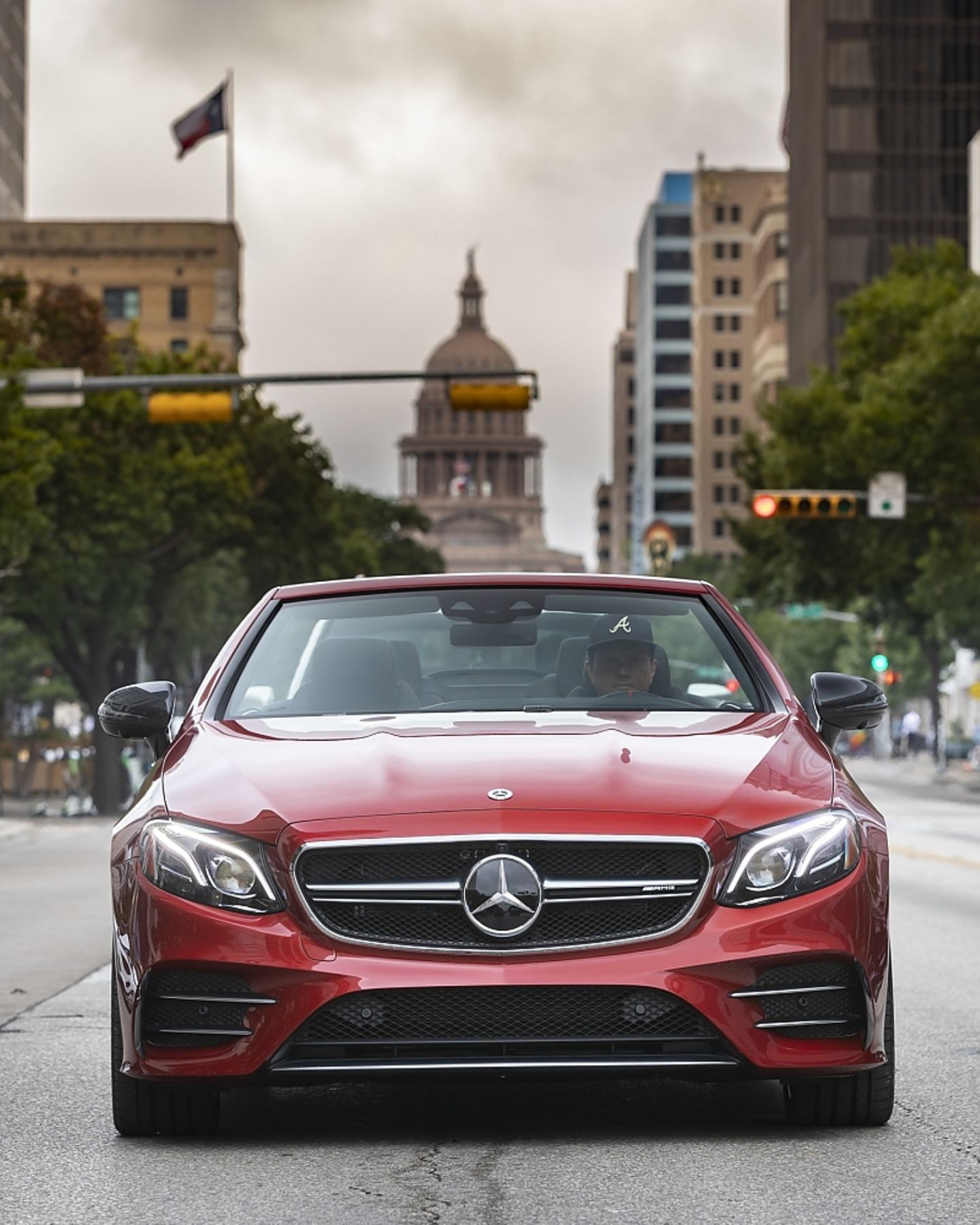 Mercedes AMG E53 4matic Cabrio - die Front erinnert an echte AMG-Versionen