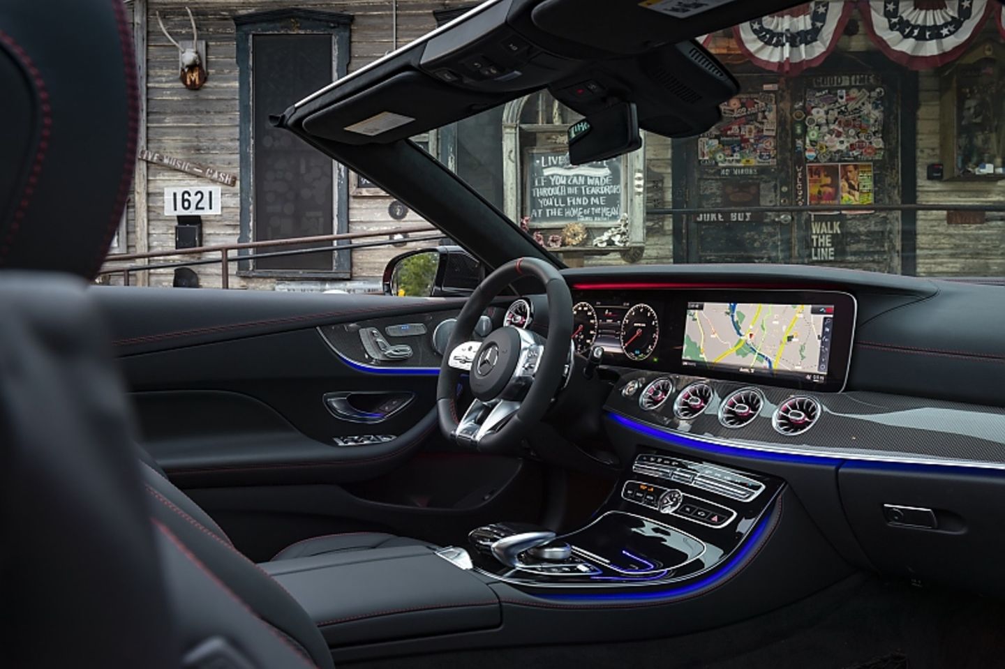 Der Innenraum des Mercedes AMG E53 4matic Cabrio