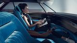 Der edle Innenraum des Peugeot e-Legend Concept 2018