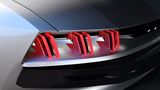 Peugeot e-Legend Concept 2018 - auch die Rückleuchten erinnern an gestern
