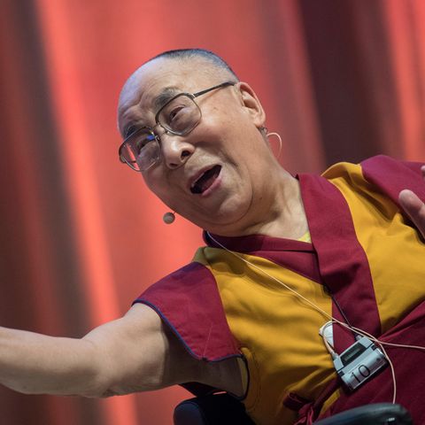 Dalai Lama bei einem Symposium in Darmstadt, Hessen