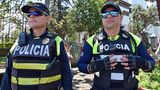 Sicherheit   Im Gegensatz zu den Nachbarländern gehört Costa Rica laut dem Global Peace Index zu den sichersten Destinationen in Lateinamerika. Dennoch sollte man seine Wertsachen nicht unbeaufsichtigt im Auto zurücklassen. Der allgemeine Notruf (auch englischsprachig) lautet 911, der Polizei 117, der Feuerwehr 118 und der Verkehrspolizei 2222-9330.