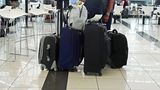Reisegepäck und Packliste  Weniger ist mehr: Bewährt hat sich die Kombination aus einem Hauptgepäckstück und einem soliden Rucksack für Ausflüge und Mehrtagestouren. Nicht fehlen sollten folgenden Gegenstände: festes und wasserfestes Schuhwerk, Mücken- und Sonnenschutz (Brille und Kopfbedeckung), Adpater für US-Steckdosen mit 110 Volt,  Badebekleidung, langärmelige Hemden bzw. Blusen zum Schutz vor Moskitos, Regenschutz bzw. Poncho sowie eine Jacke für die Abendstunden und Fahrten zu den 3000 Meter hohen Vulkanen.