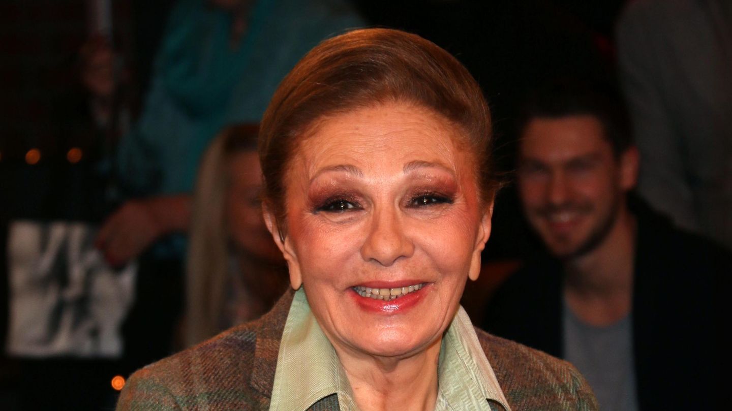 Ex-Kaiserin Fahra Pahlavi: "Ich lebe nicht in der Vergangenheit!"