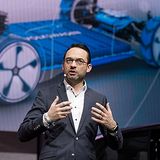 Leiter Baureihe e-Mobility Christian Senger