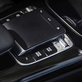Mercedes A 220 4matic - die Bedienung ist gut. Das Touchpad braucht kein Mensch