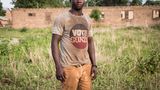Lukman Sulemana, 26      "Vor drei Jahren habe ich mich entschlossen. In zwei Monaten werde ich aufbrechen. Ich kann es kaum noch abwarten. Endlich passiert etwas. Die Tour führt über Niger nach Libyen und von dort übers Meer nach Italien. Ich will nach Deutschland. Ich habe schon gehört, die Deutschen mögen die Migranten nicht, vor allem Leute aus Afrika. Aber das ist mir egal. Es gibt ja andere Afrikaner, die dort leben. In Deutschland kann man einen Beruf lernen und viel Geld verdienen."