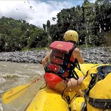 Schnell werden die Insassen im Raft klitschnass.