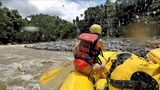 Schnell werden die Insassen im Raft klitschnass.