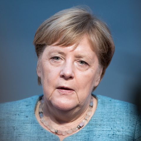Bundeskanzlerin Angela Merkel gibt eine Erklärung zu den neuen Maaßen-Verhandlungen ab