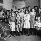 Maud Cheek gehörte zu den jüngsten Arbeiterinnen in der Drayton Mill, Spartenberg, South Carolina.