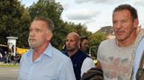 Arnold Schwarzenegger kam ebenfalls - gemeinsam mit seinem Kumpel Ralf Moeller. Der legte so gar keinen Wert auf Tracht