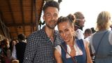 Das Promi-Paar Wayne und Annemarie Carpendale ließ sich den Wiesn-Auftakt ebenfalls nicht entgehen