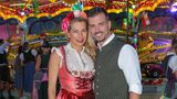 Giulia Siegel feierte an der Seite ihres Freundes Ludwig Heer