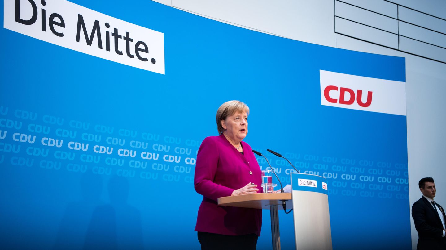 Merkel gibt Fehler zu