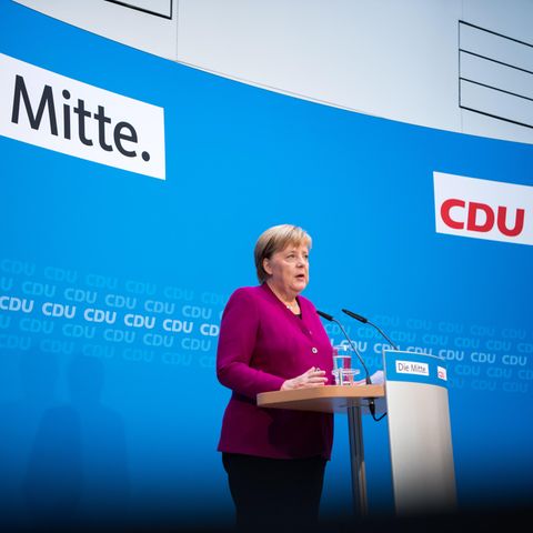 Merkel gibt Fehler zu
