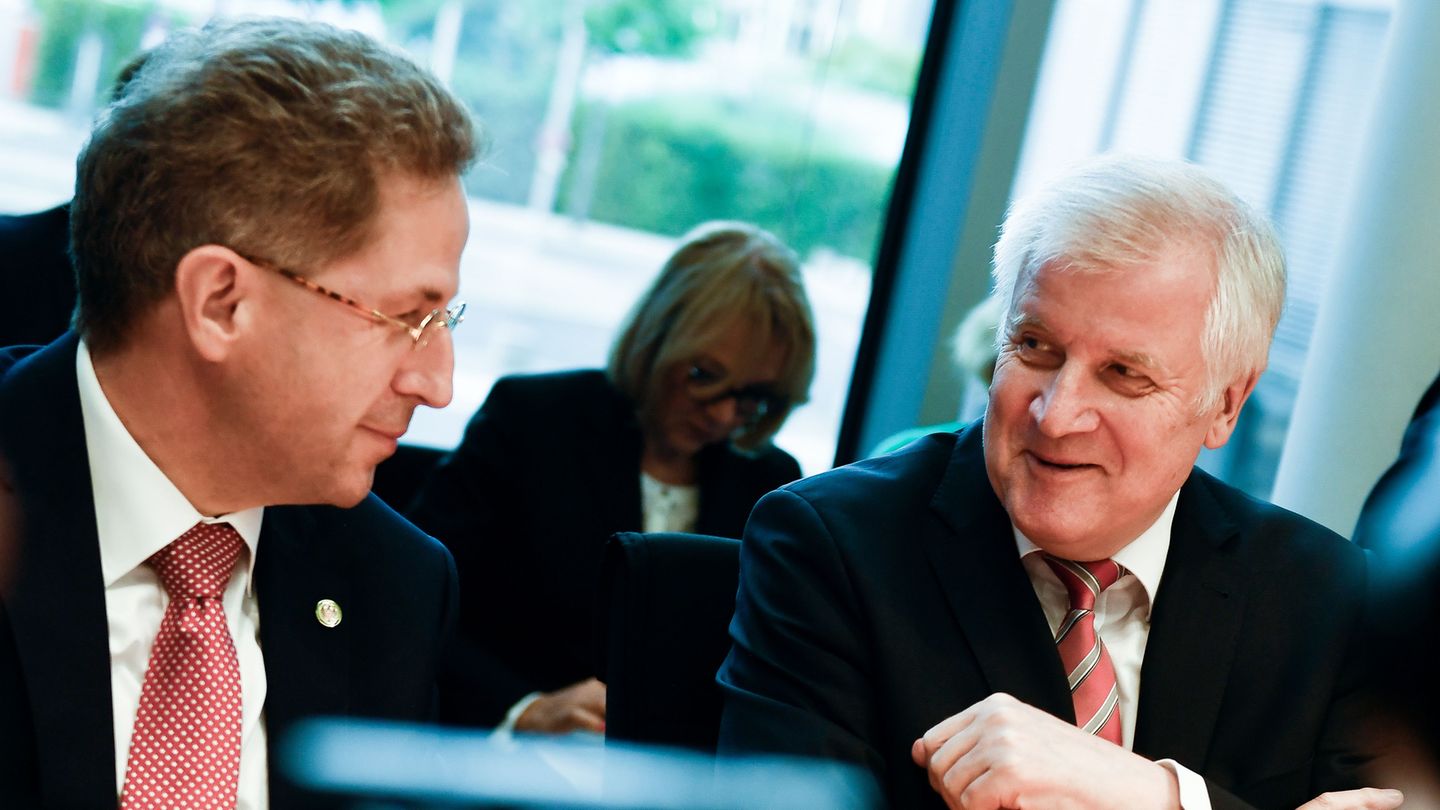 Schluss mit lustig: Sachfragen sollten wieder auf der politischen Agenda von Horst Seehofer und Co. stehen.
