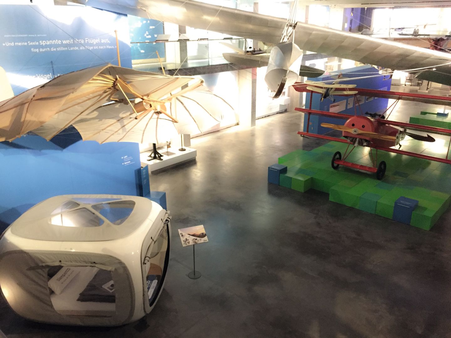 Übernachtung im "Technikum"-Museum in Wismar