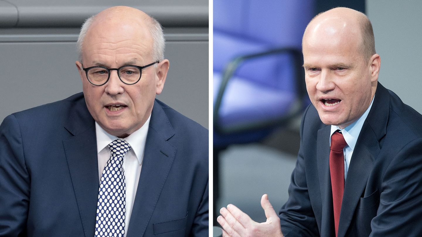 Volker Kauder (l.) und sein Nachfolger als Vorsitzender der CDU-/CSU-Fraktion, Ralph Brinkhaus
