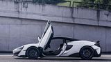 Auch der McLaren 600LT hat natürlich Flügeltüren