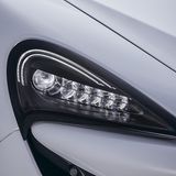 Typische McLaren Scheinwerfer