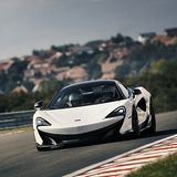 Die Höchstgeschwindigkeit beträgt 328 km/h