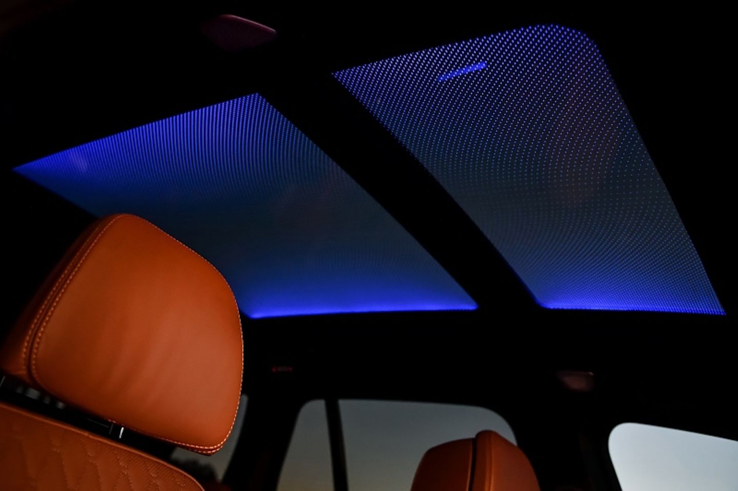 Neuer BMW X5 – gewaltiger Auftritt trifft verspielten Innenraum