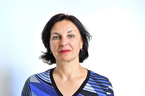 Petra Stuiber sieht die Pressefreiheit in Österreich unter Druck, aber nicht in Gefahr
