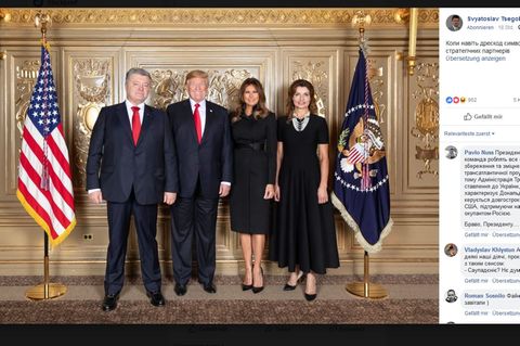 Petro Poroschenko, Donald Trump und ihre Ehefrauen posieren für ein Foto