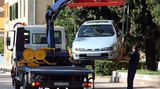 Vorsicht bei der Werkstatt-Empfehlung von Pannendiensten. Auch die Gelben Engel sind nicht unparteiisch. Meist fahren die Abschleppwagen im Auftrag des ADAC und sind mit einer Werkstatt verbunden und die empfehlen sie auch. Oder: Der Fahrer bekommt eine Kundenprämie, wenn er ein Reparaturfahrzeug stellt.  Besonders misstrauisch sollten Sie sein, wenn Sie zu einer Werkstatt gedrängt werden