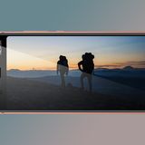 Nokia 5.1  Das Nokia 5.1 schafft es, ein schickes Design mit einem für den Preis starken 5,5-Zoll-Display zu verbinden. Und: Als Teil des Android-One-Programmes bekommt es extrem schnell Updates. Eine Schwäche ist die Kamera: Sie löst ein wenig zu langsam aus. Der Preis: ab etwa 195 Euro.