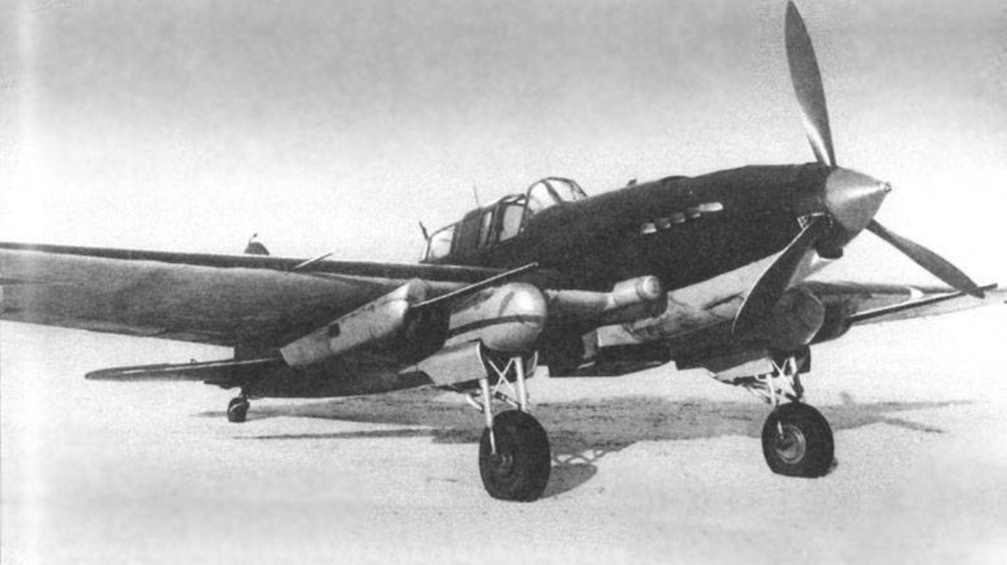 Wegen des flachen Angriffswinkels waren die 37-mm-Kanonen NS-37 nicht so effektiv, wie erhofft.