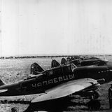 Die Menge macht es: Maschinen vor der Auslieferung an die Front.