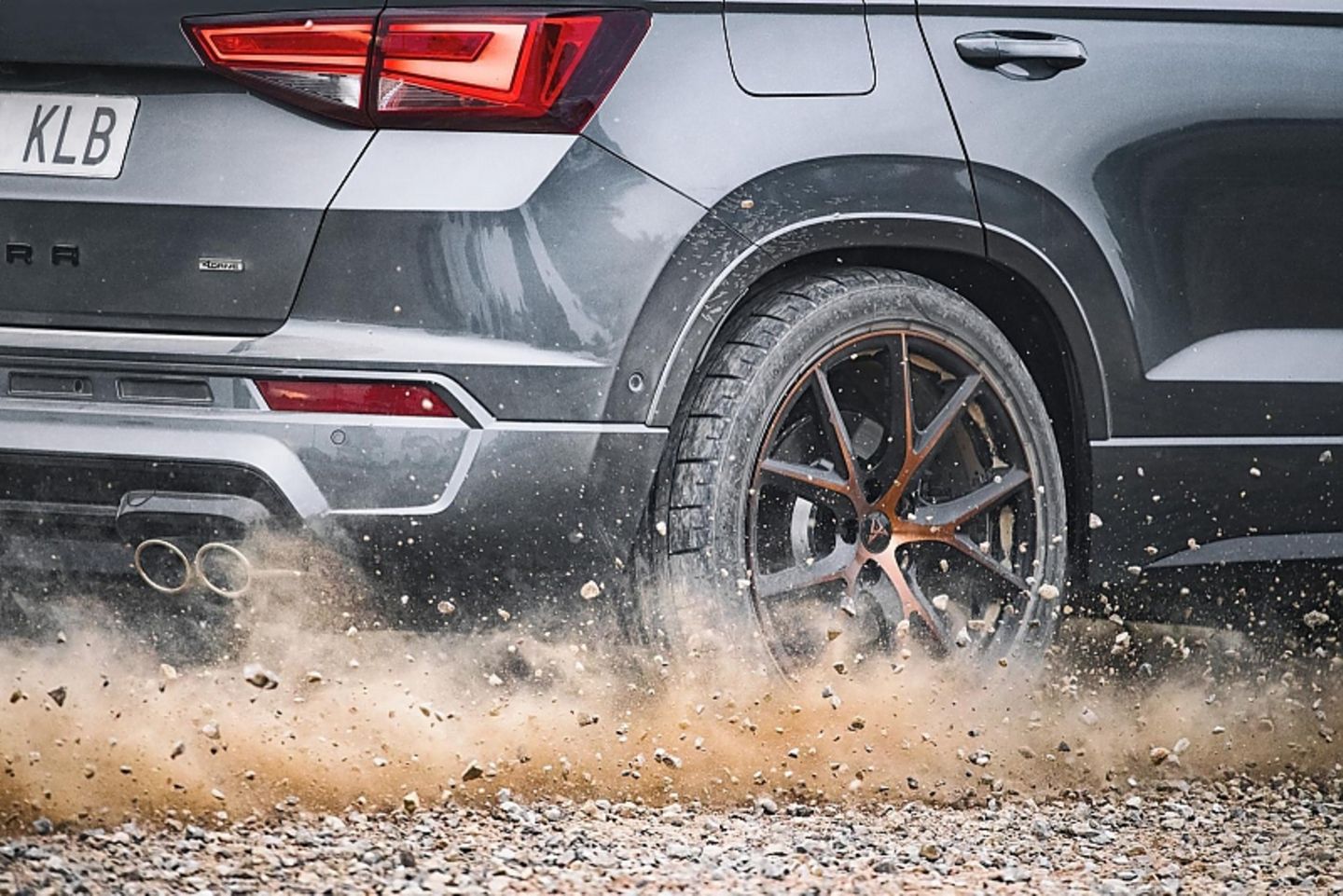 Der Cupra Ateca zeigt sich als erstaunlich geländetauglich