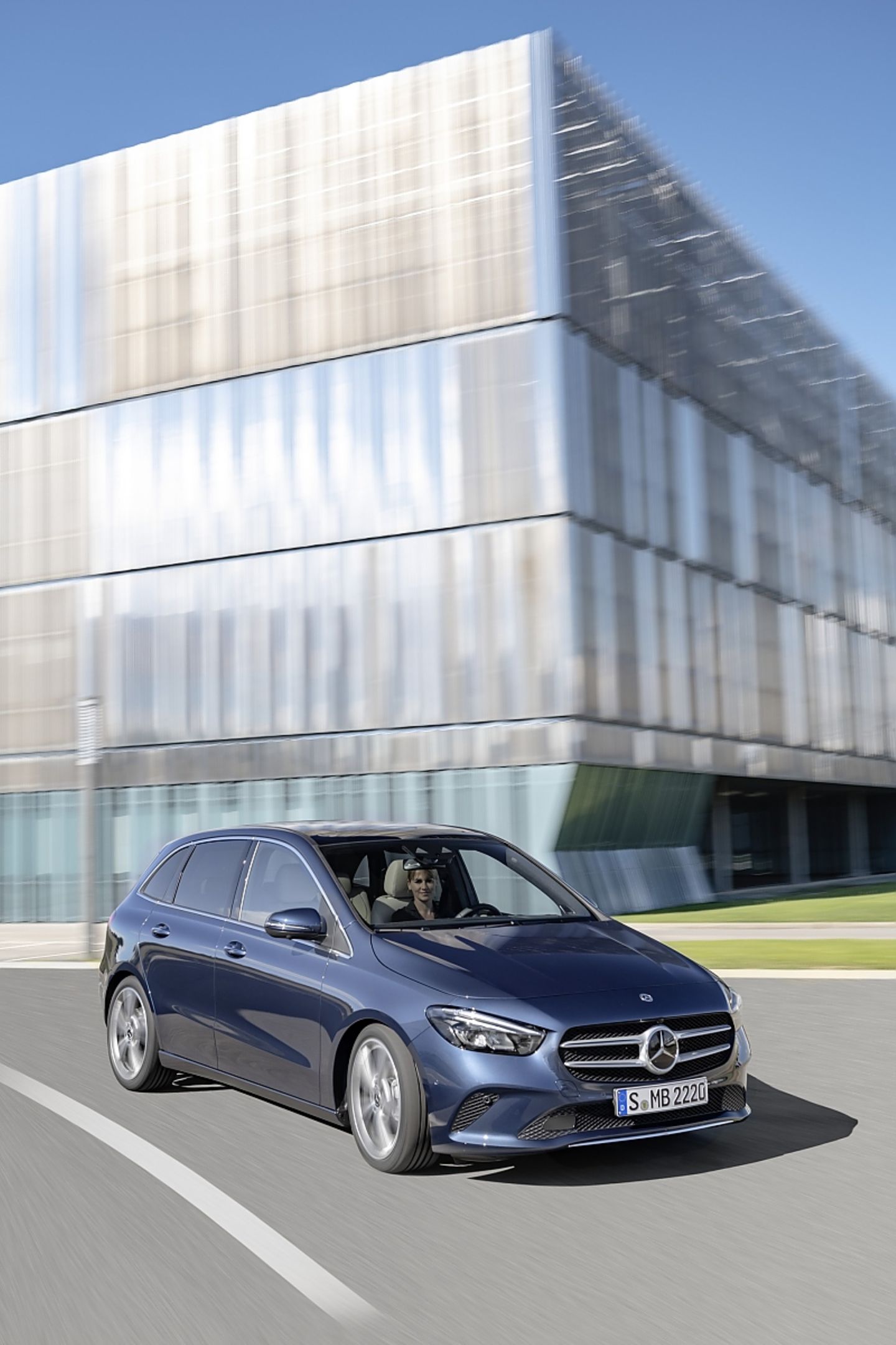 Mercedes B-Klasse - Weltpremiere auf dem Pariser Salon 2018