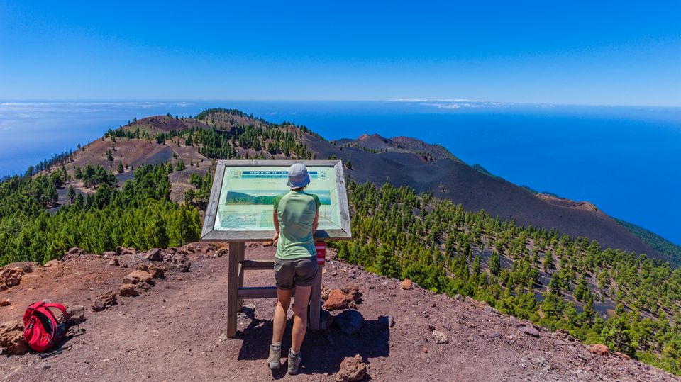 Reiseziel im Herbst: Weitsicht vom Mirador de las Deseadas auf La Palma Weitsicht vom Mirador de las Deseadas auf La Palma